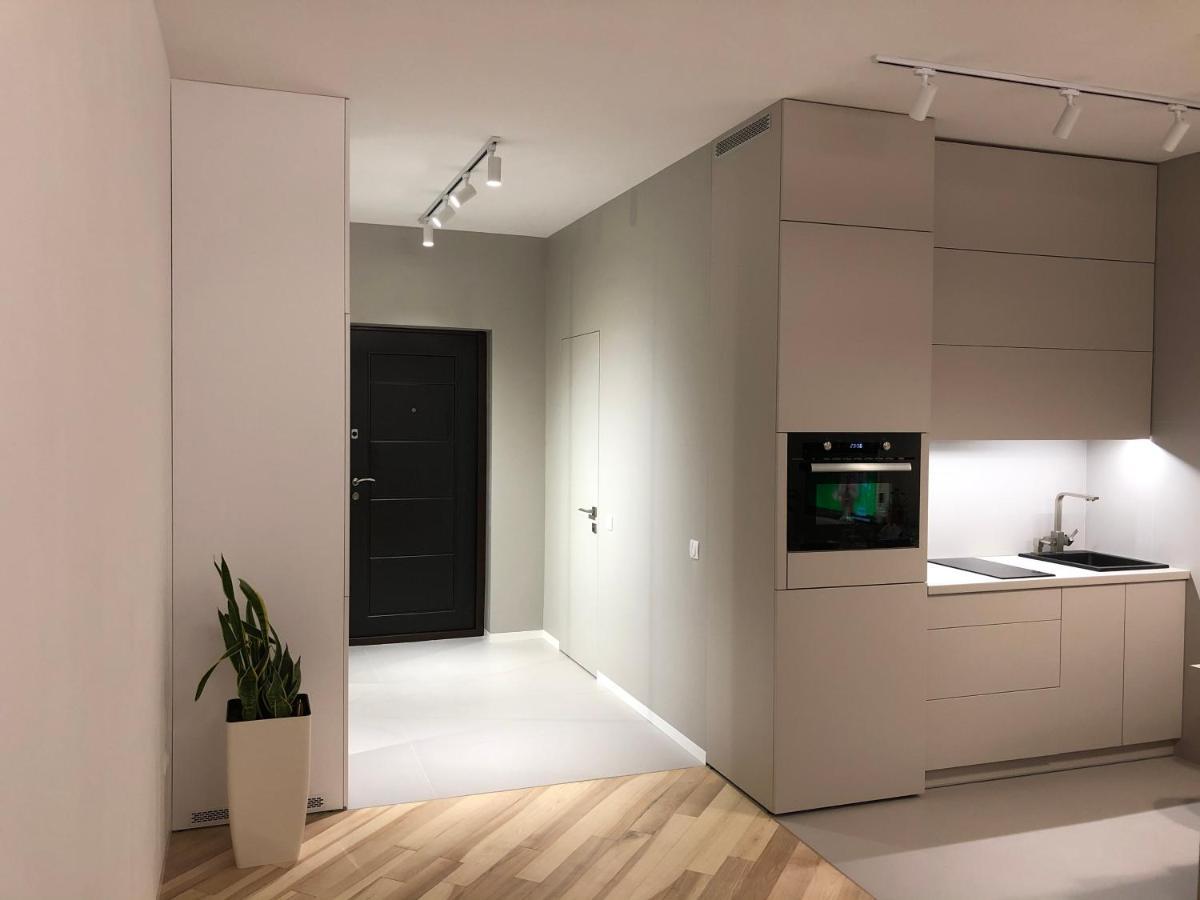 Новая Эко-Квартира У Метро Славутич Apartment Kyiv Exterior photo