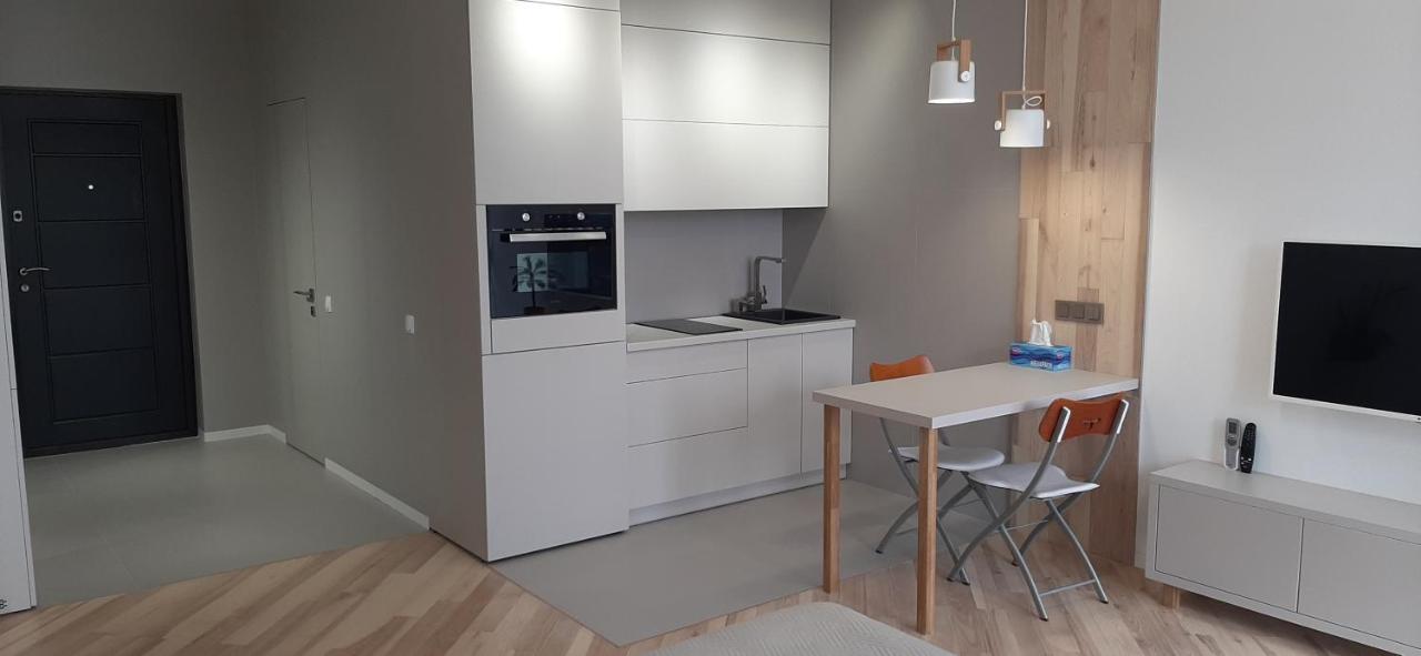 Новая Эко-Квартира У Метро Славутич Apartment Kyiv Exterior photo