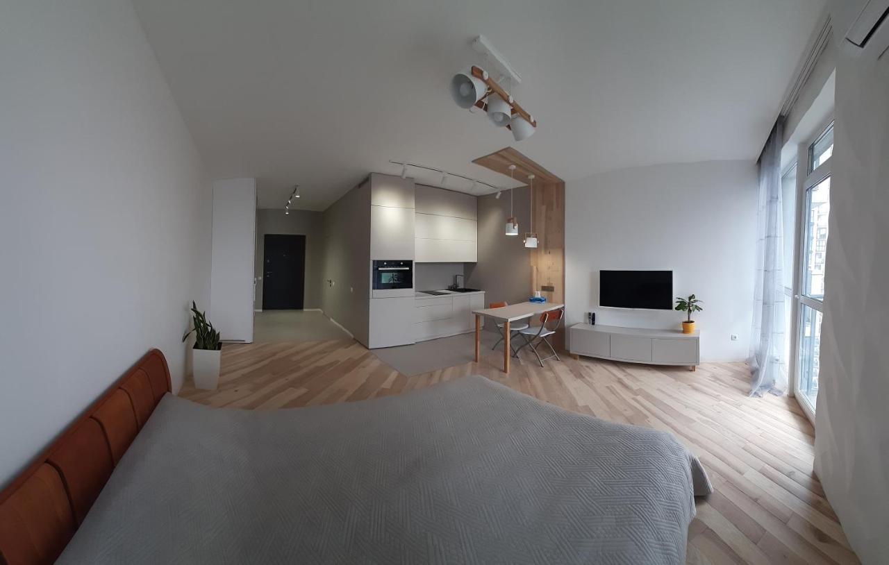Новая Эко-Квартира У Метро Славутич Apartment Kyiv Exterior photo