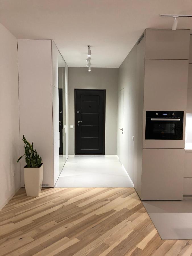 Новая Эко-Квартира У Метро Славутич Apartment Kyiv Exterior photo