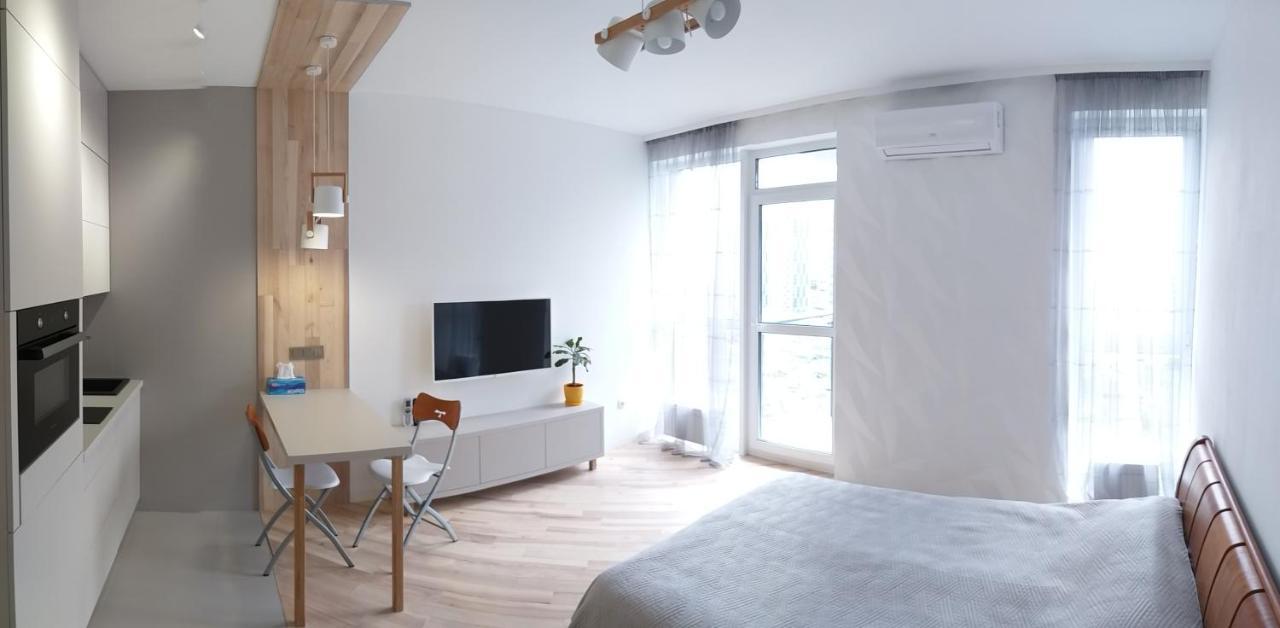 Новая Эко-Квартира У Метро Славутич Apartment Kyiv Exterior photo